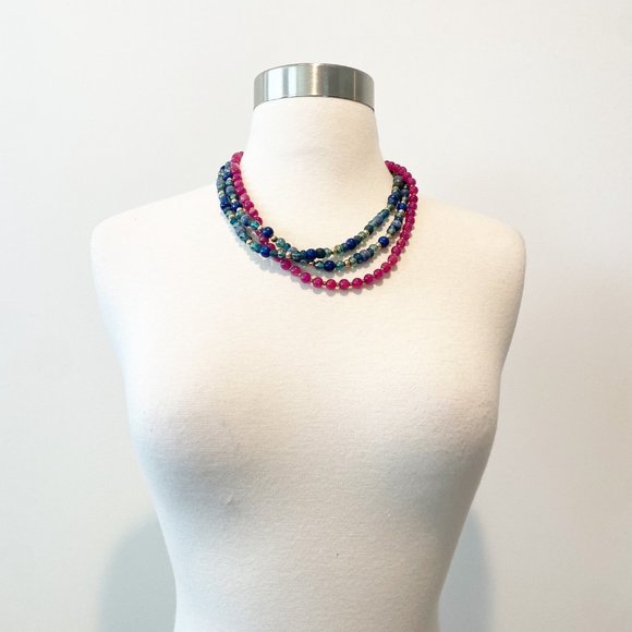 604 Collection of Seven Bead Necklaces with Lapis Lazuli - Picture 8 of 10